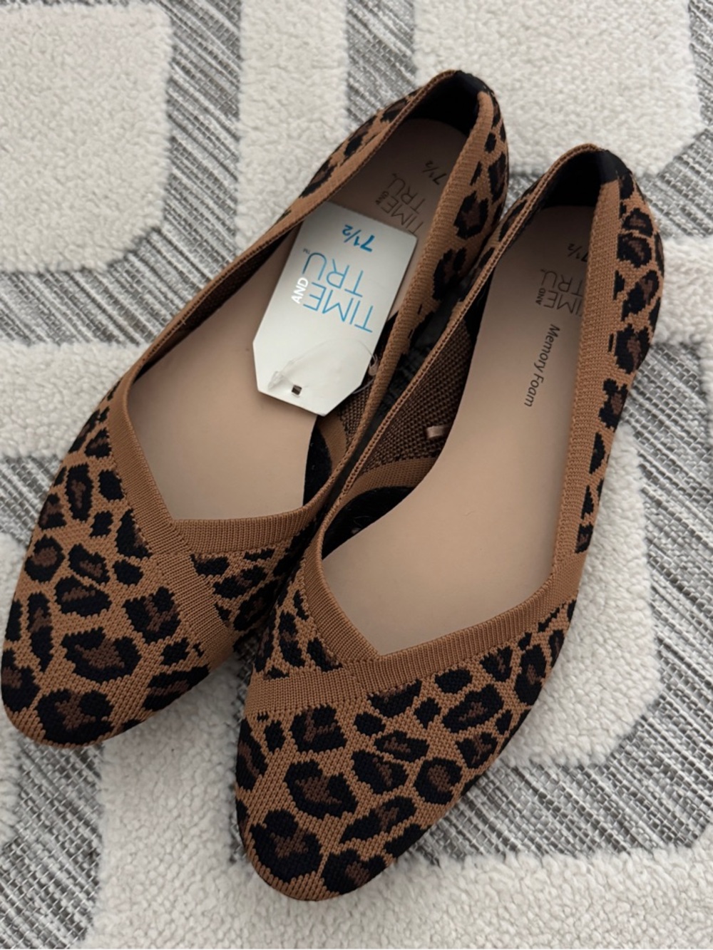 Leopard flats - Picture 2 of 3